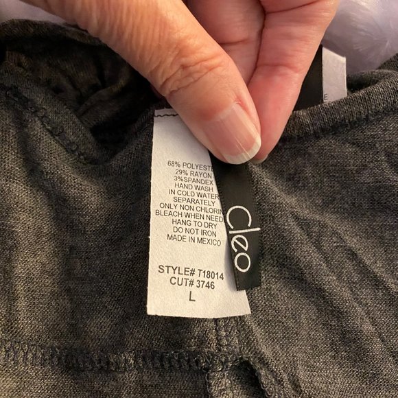 Cleo Ladies Lightweight Gray Front Knot Twist Drape Top - Small Only - Picture 7 of 8